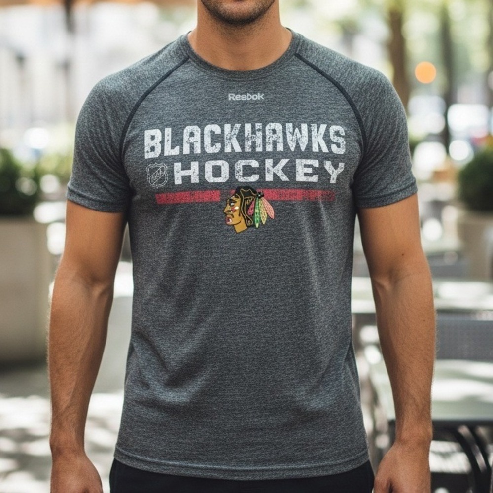 Reebok Chicago Blackhawks Hockey Shirt Mens Medium Gray PlayDry Training Tee